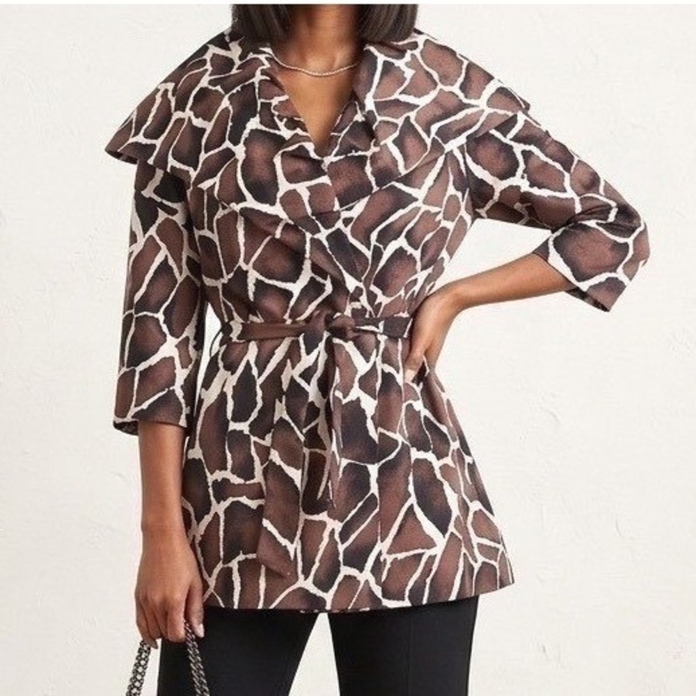 St. John Giraffe Print Shawl Collar Belted Jacket Brown - Size 2